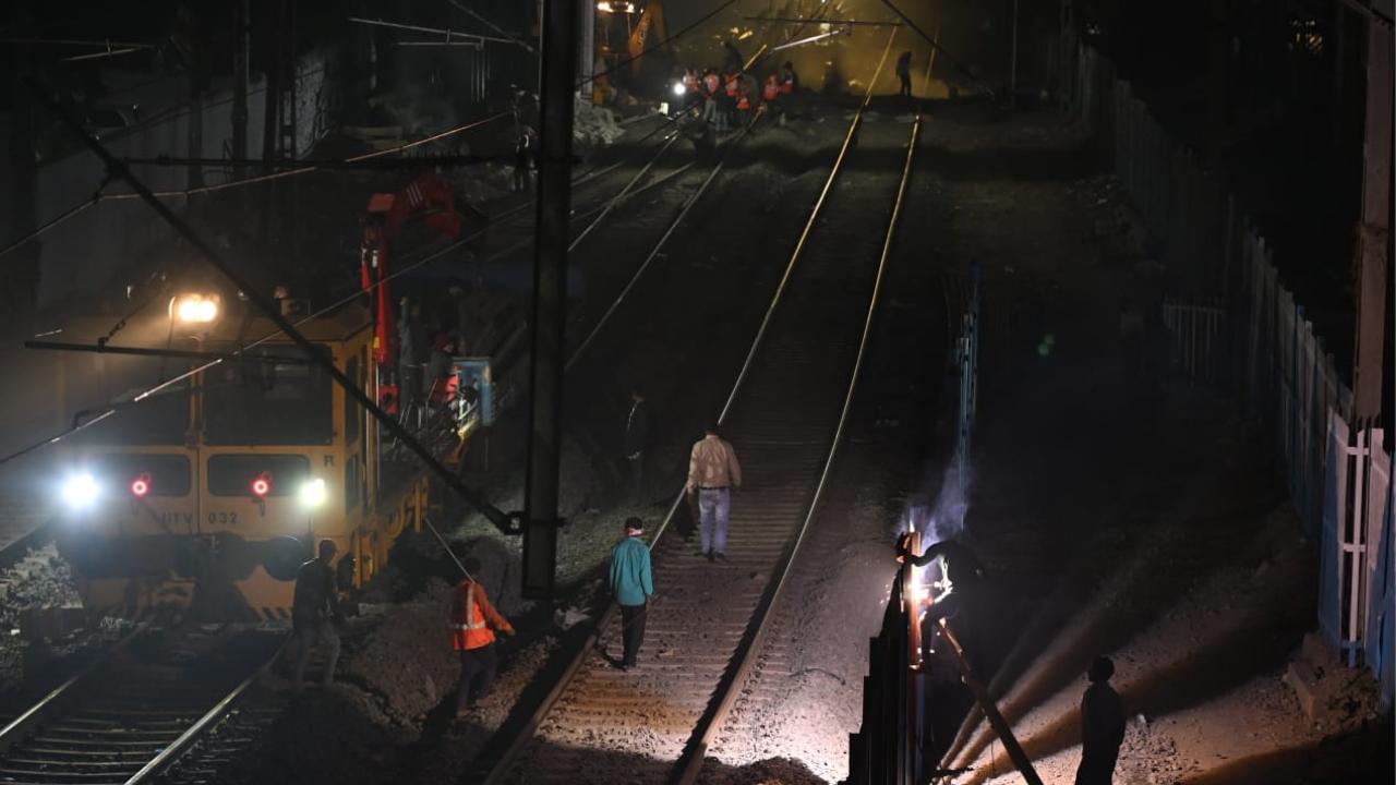 WR announces cancellation of 102 Mumbai local trains on Jan 21, check ...