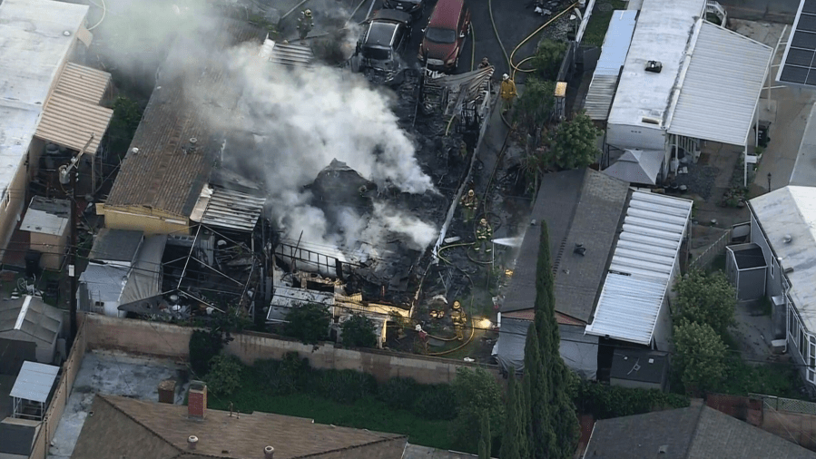 Mobile home fire kills 1, sends 2 to hospital in Orange County