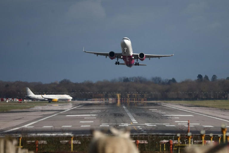 Judge rejects Gatwick Airport bid to block new relaxed runway slot rules
