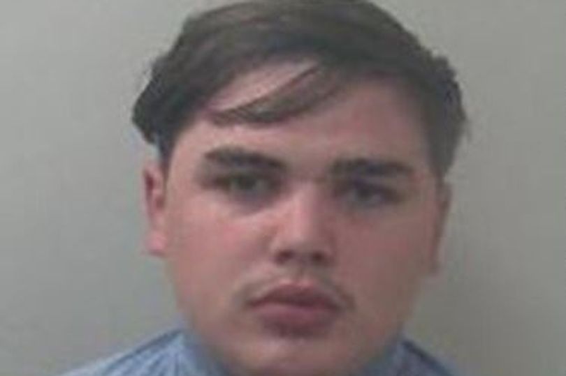 Public urged to call 999 if they see 'most wanted' man with links to ...