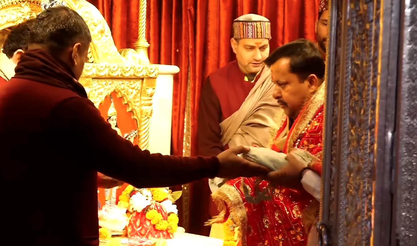 New BJP president Nitin Nabin offers prayers at temples, gurdwara in Delhi