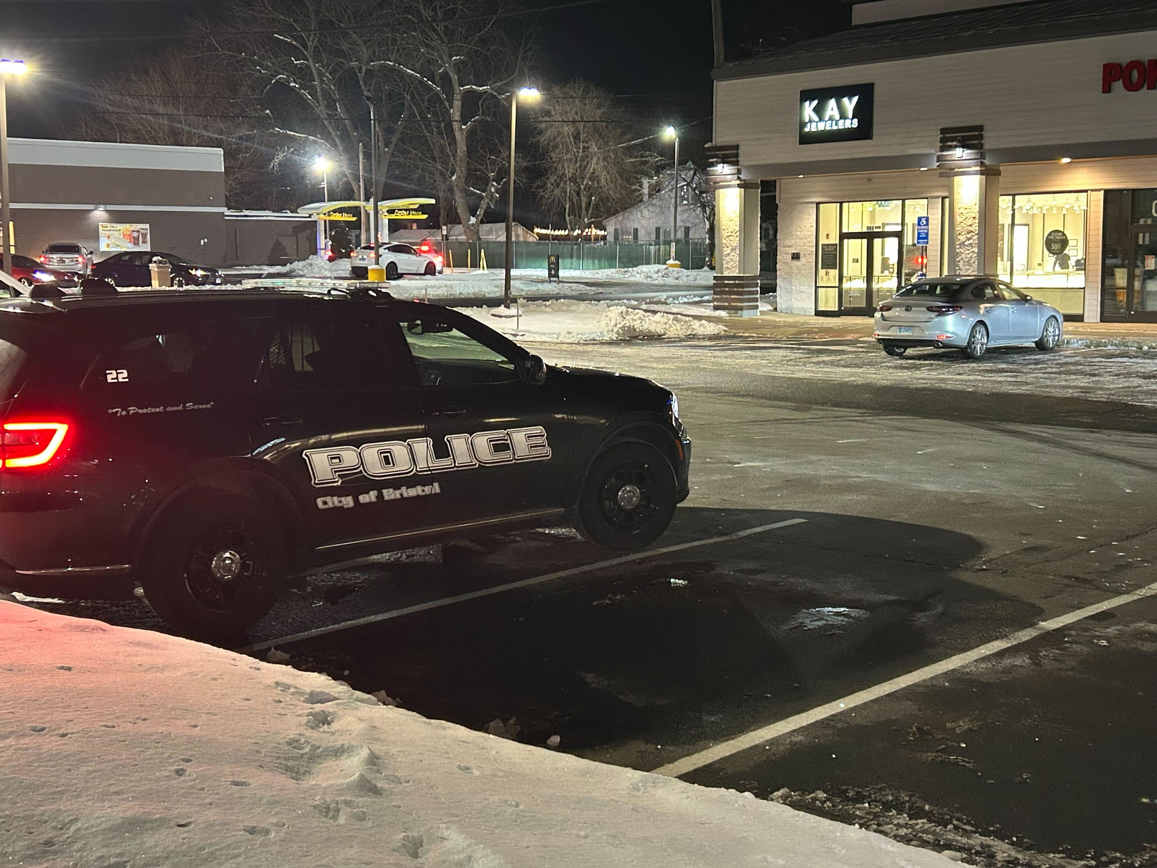 Police investigating smash and grab at Bristol jewelry store