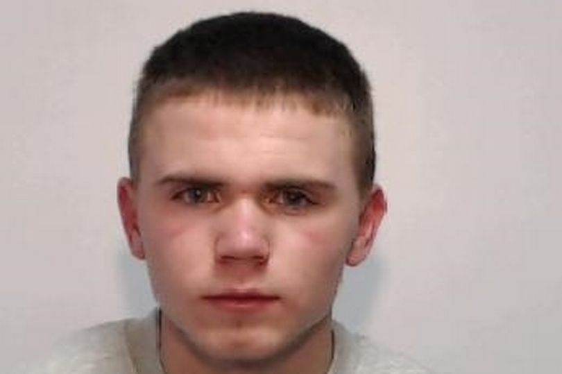 Murderer called prison officer 'babe' and used iPhone to FaceTime her ...