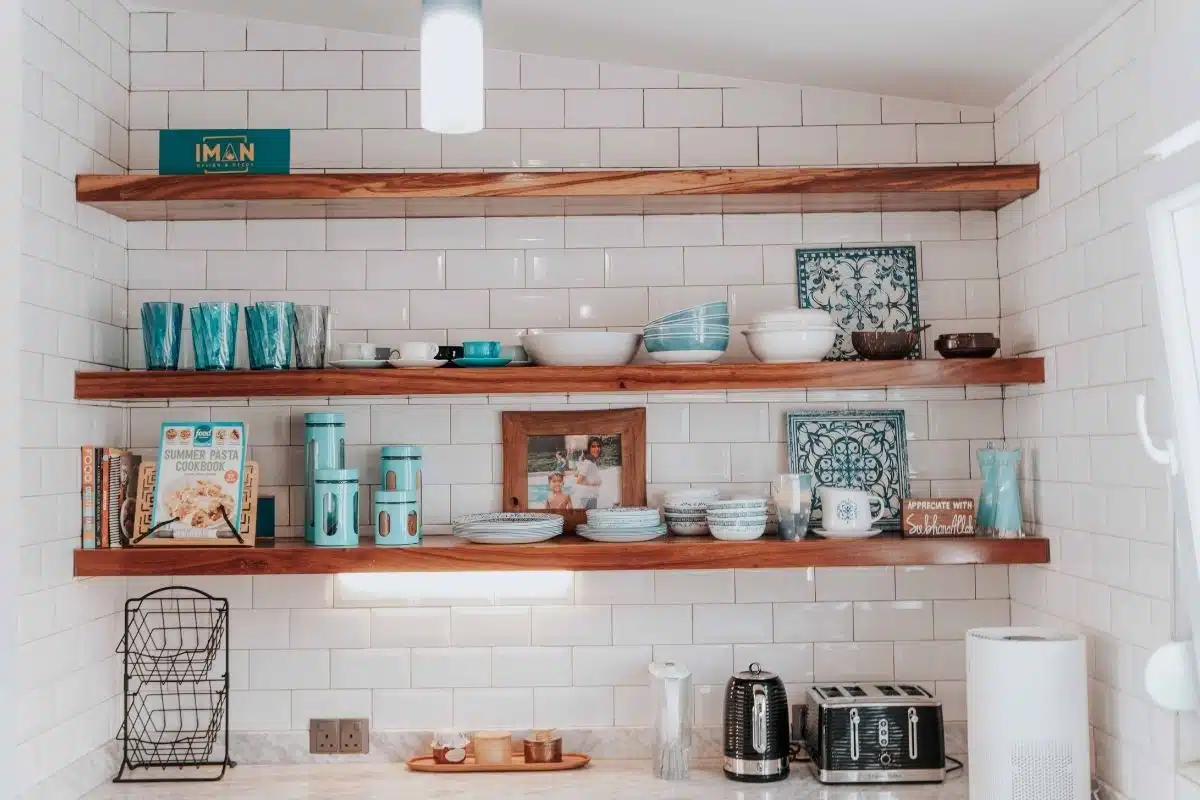 8 organizing tricks that keep your counters clutter-free longer