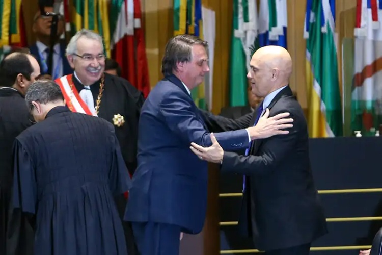 Bolsonaro e Alexandre de Moraes (Fabio Rodrigues-Pozzebom/ Agência Brasil)