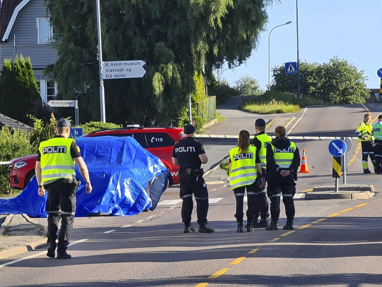 Politiet gjør undersøkelser etter at kvinnen ble funnet i juli 2022. Foto: Freddie Larsen / NTB