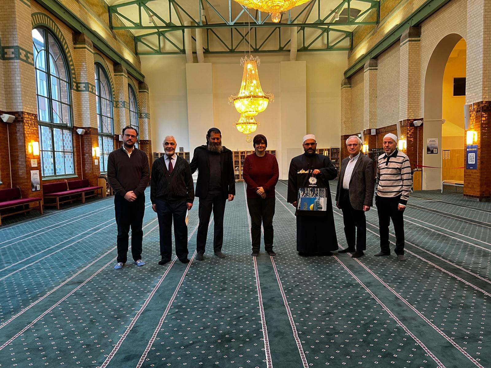 Sweden’s Jewish leaders gift Muslim community al-Aqsa Quran in act of ...