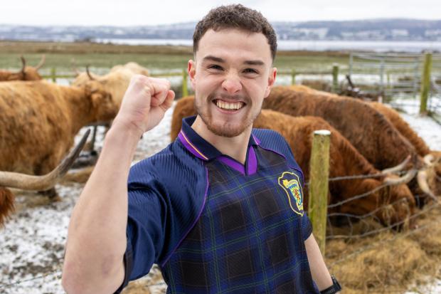 Meet the Paisley man set to walk 3000m across US in a kilt ahead of ...