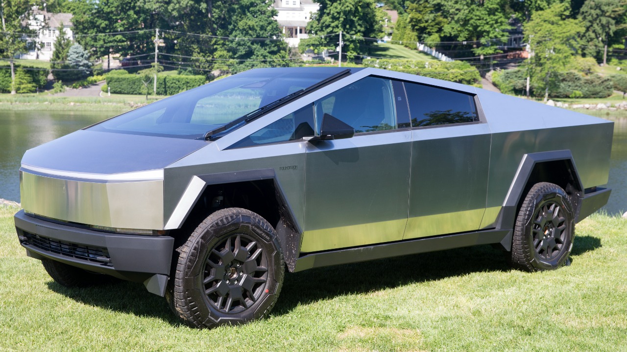 Man who torched a Tesla Cybertruck just got 5 years in prison