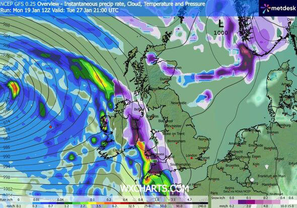 Snow maps show UK buried as blizzards hit as far south as London in days