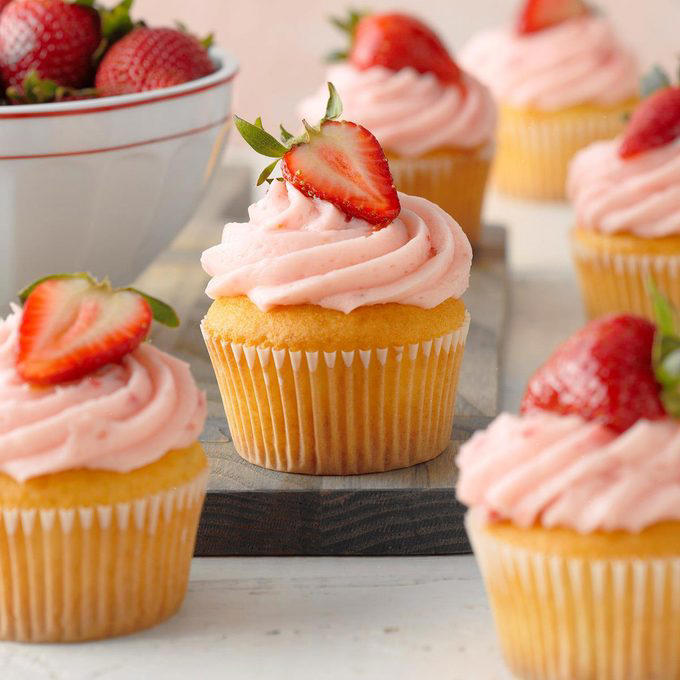 50 fresh and colorful spring baked goods