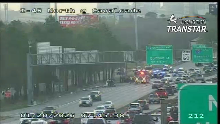 Two separate crashes shut down both sides of I-45 North Freeway near ...