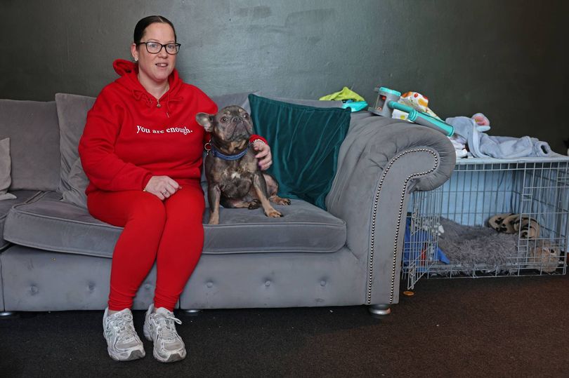 Mum claims workmen 'totally trashed' her home leaving it in 'disgusting ...