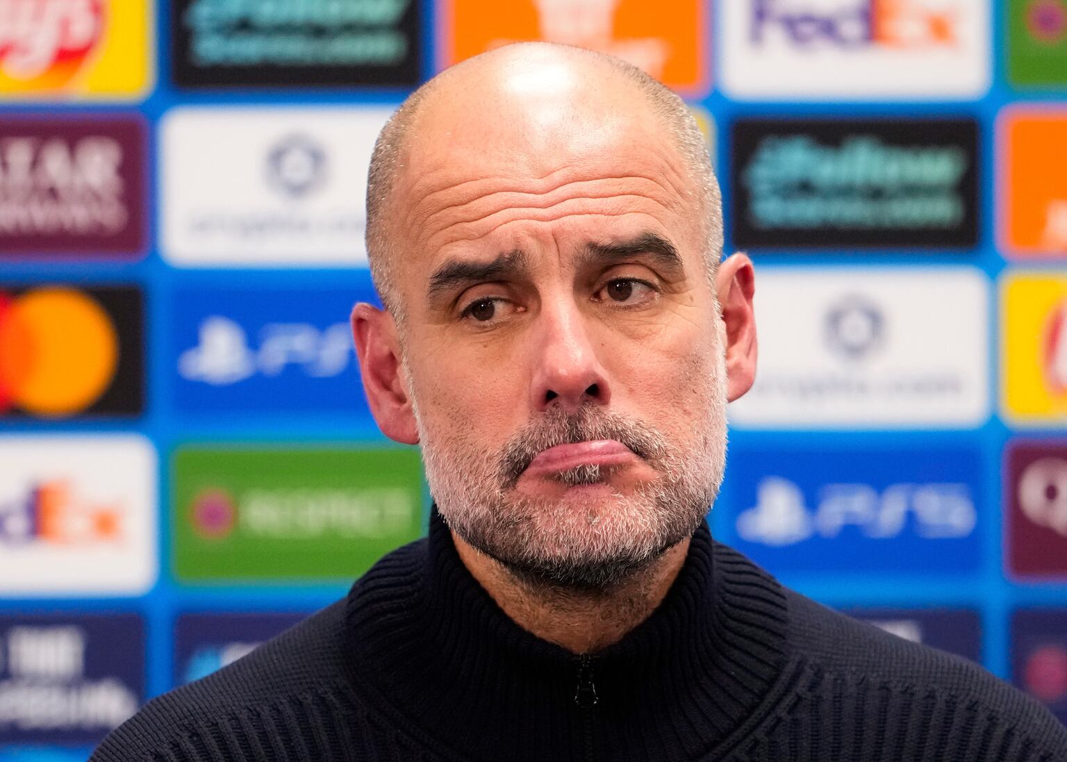 Pep Guardiola dice que algo debe cambiar pronto en el Manchester City