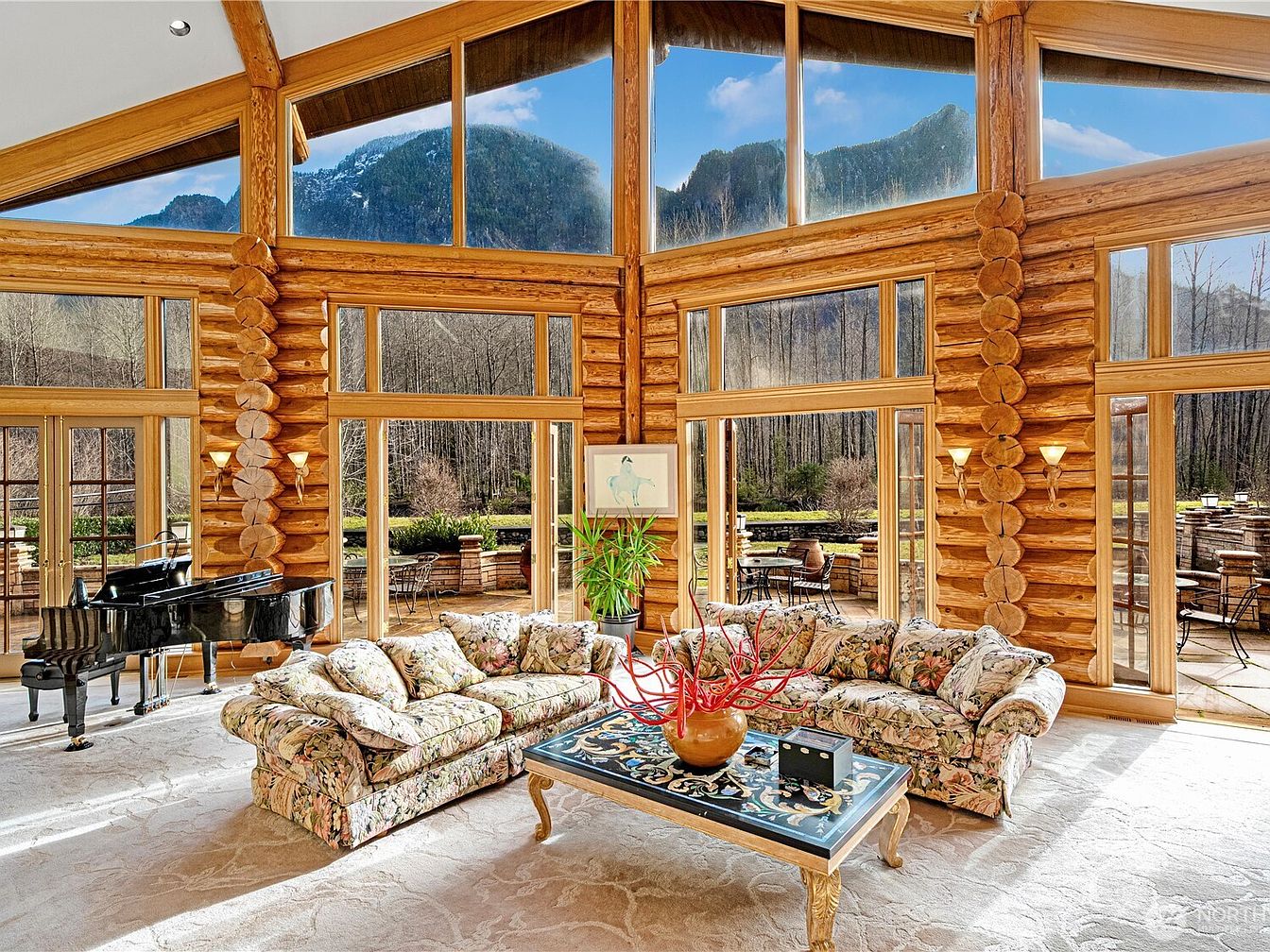 $8.5M crafted Canadian red cedar log home in Washington: A 36-acre ...
