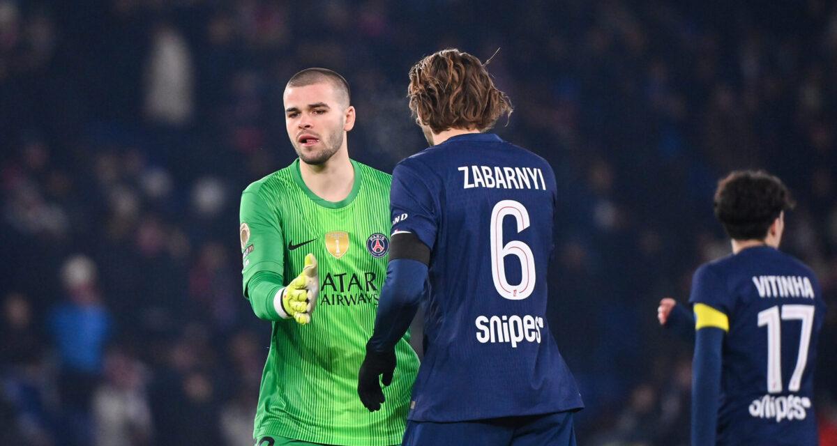 « Duo maléfique », « Dehors » ... Les supporters du PSG fous de rage ...