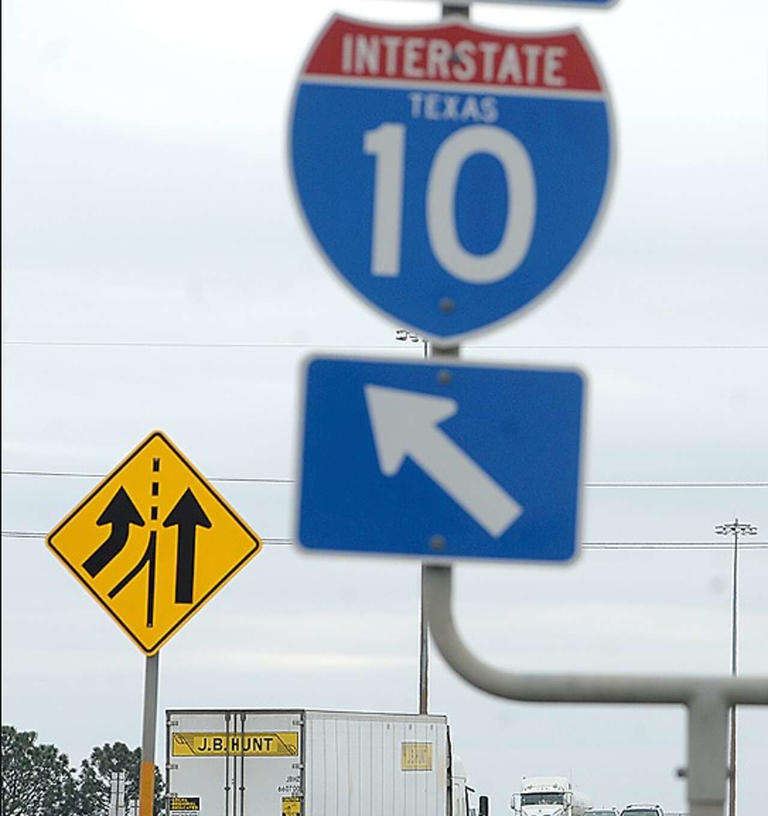 TxDOT moves I-10 eastbound traffic for interchange work