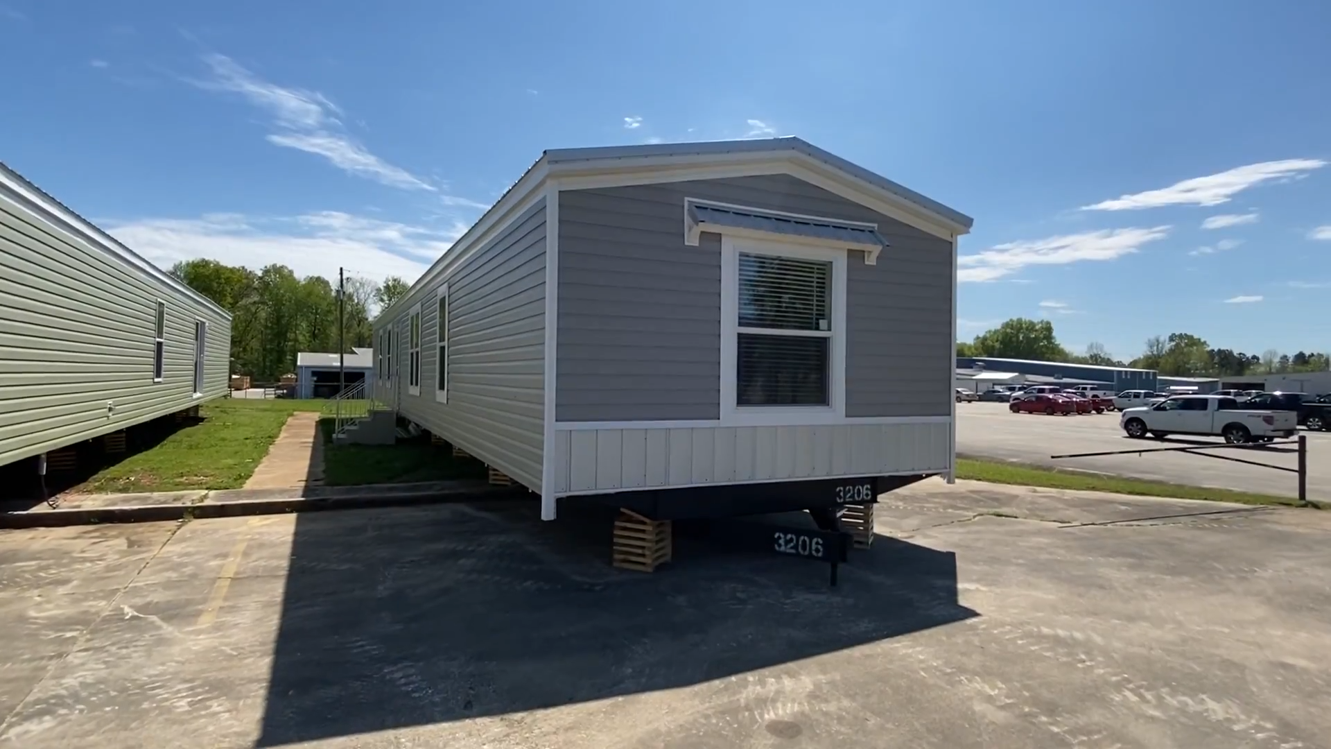 Lansing by Hamilton Homebuilders | 3 bed, 2 bath mobile house tour