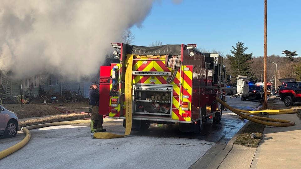 Man hospitalized after being rescued from Miamisburg house fire