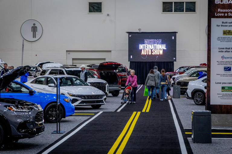 Michigan International Auto Show in Grand Rapids hosts luxury cars ...