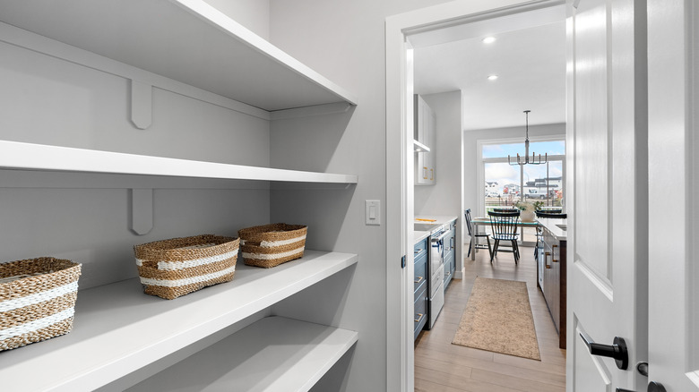 DIY pantry shelving that'll maximize space & keep the kitchen organized