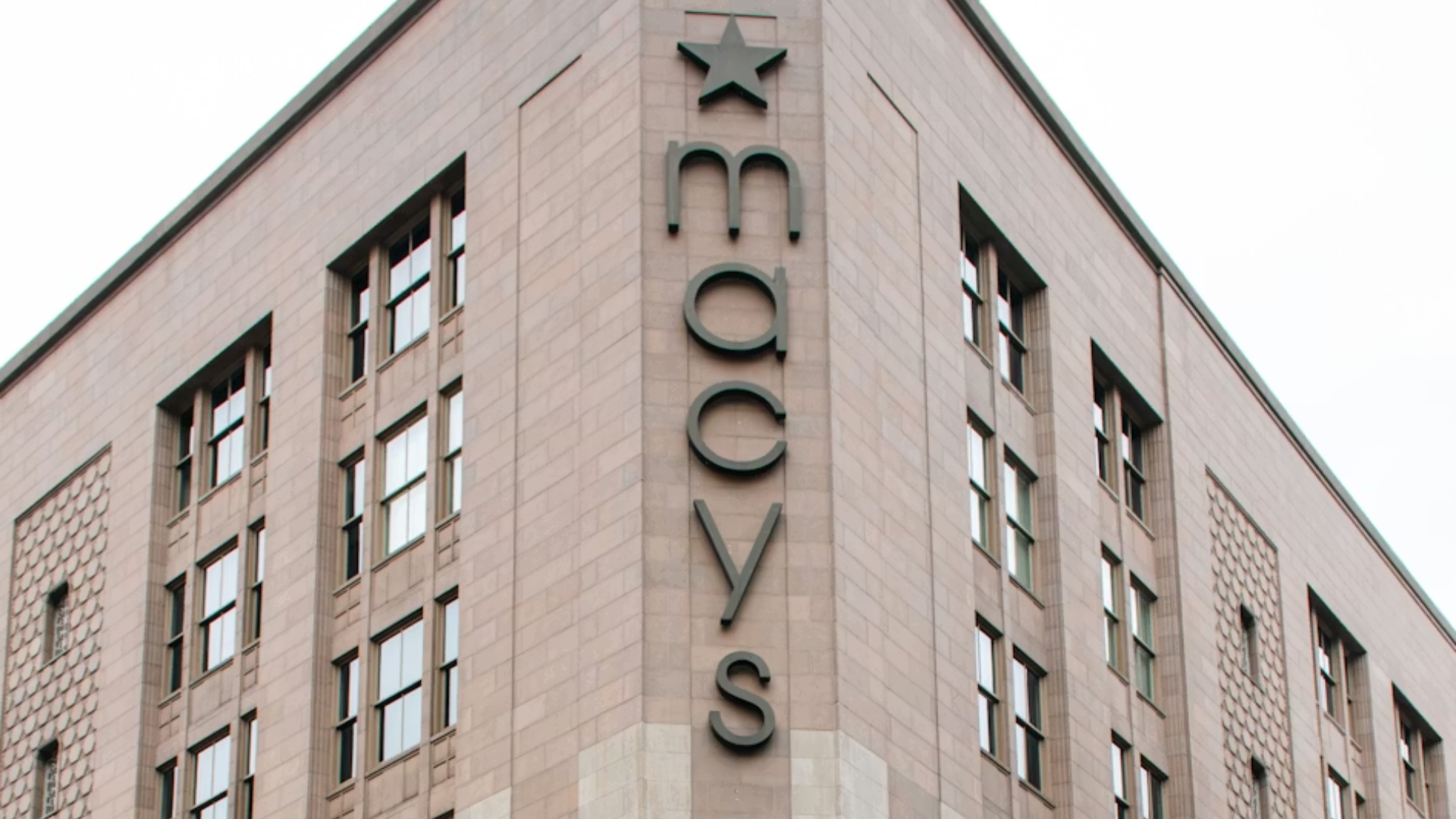 Macy’s confirms 14 store closures across 12 states as retail pullback grows