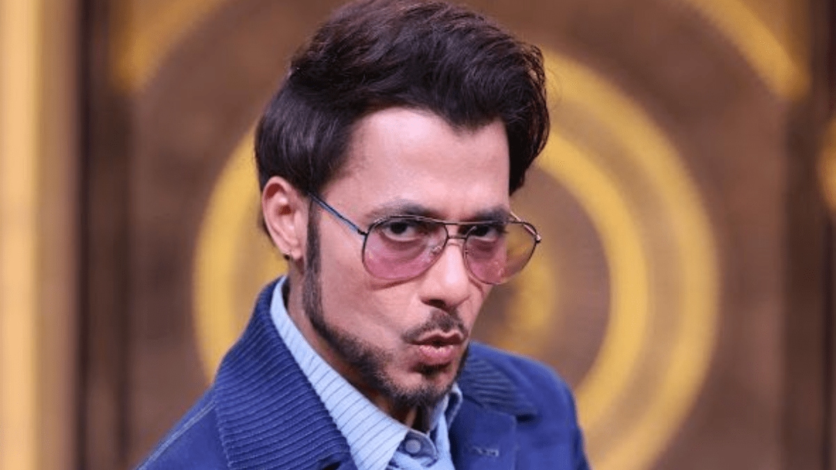 Anupam Mittal on artificial intelligence and its impact on middle management roles in companies.