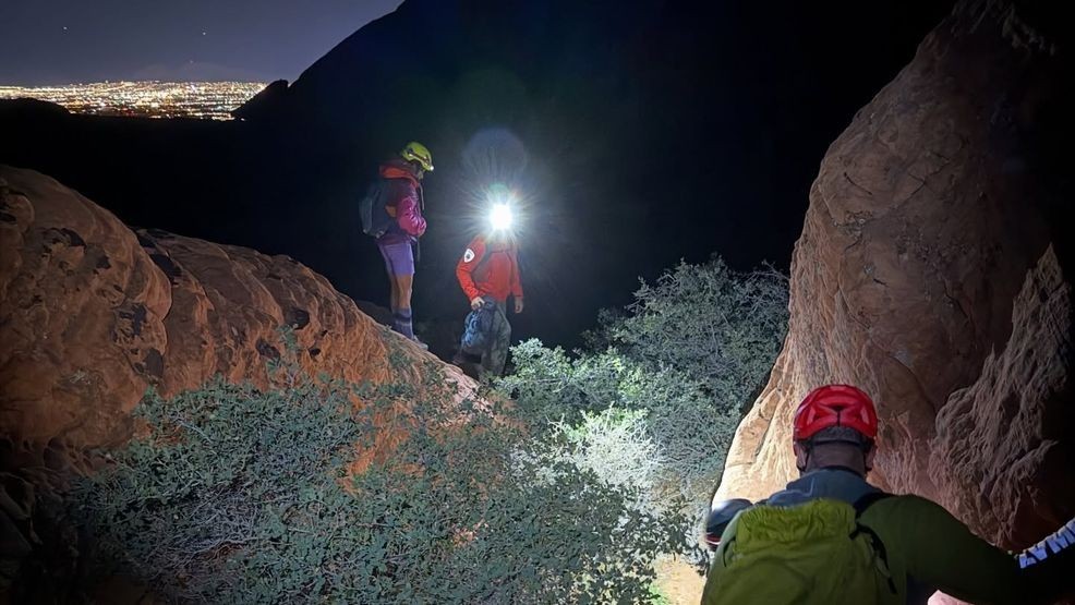 Hikers rescued after being stranded in Red Rock's Calico Basin