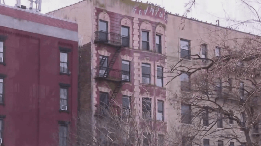 Low vacancy rates and bidding wars continue to drive up NYC rents: report<br><br>