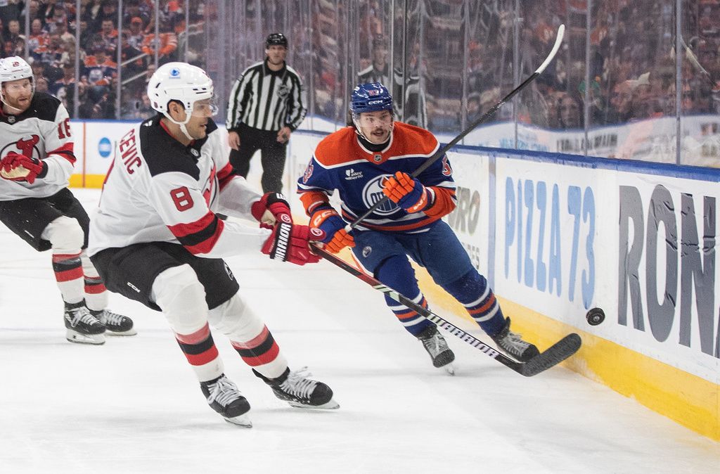 Devils hold off Oilers 2-1, extend perfect record when leading after ...