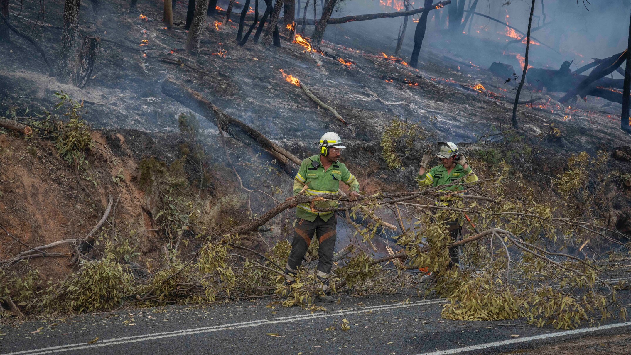 Victoria's bushfire-affected communities remain on edge ahead of ...