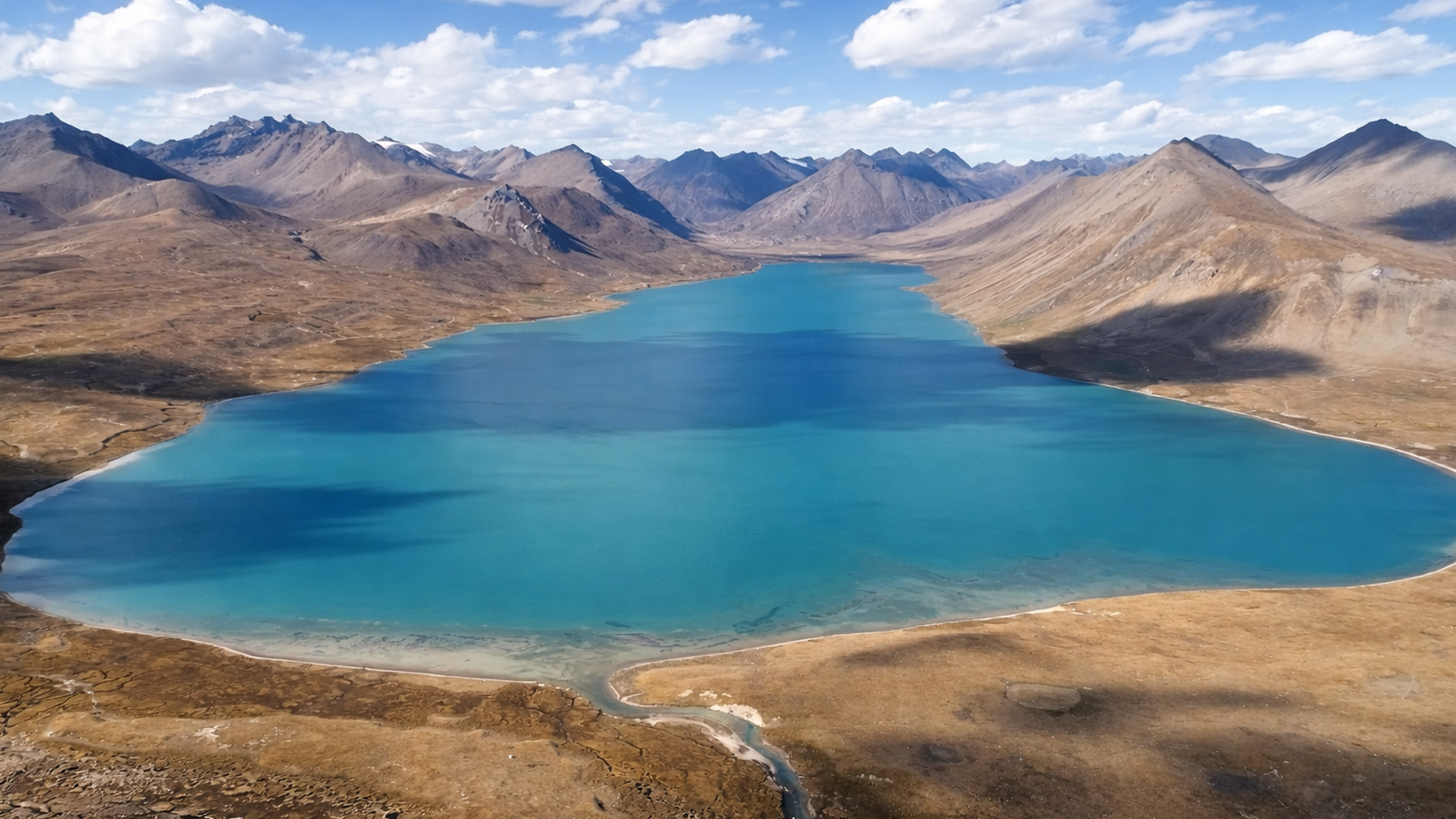 Where is this remote blue lake?