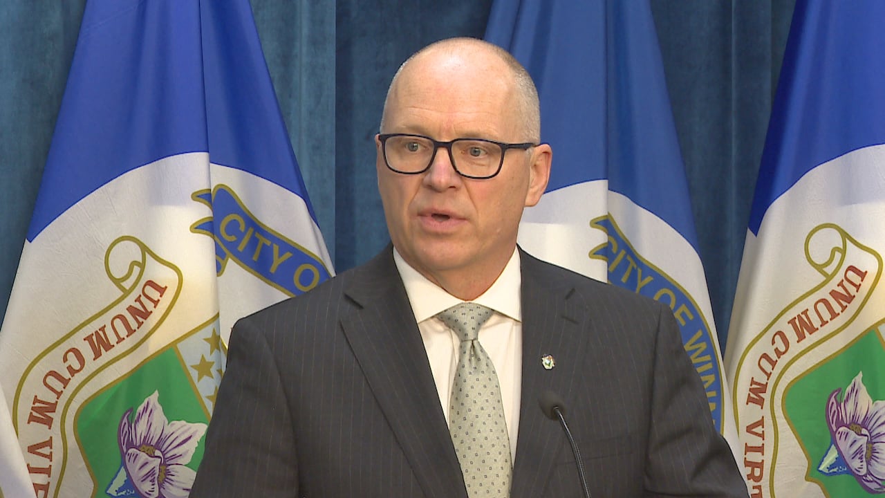 Winnipeg mayor offers support to Minneapolis counterpart