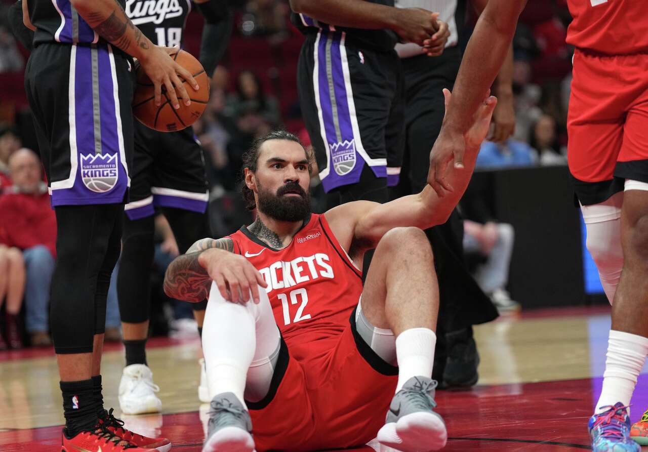 Rockets center Steven Adams 'won't be back anytime soon' after severely ...