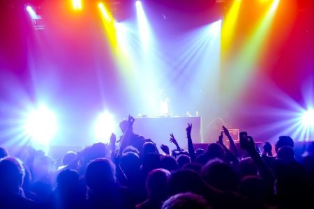 Mohli jsme mít u nás koncert slavné zpěvačky. Pak se ale velvyslanec ...