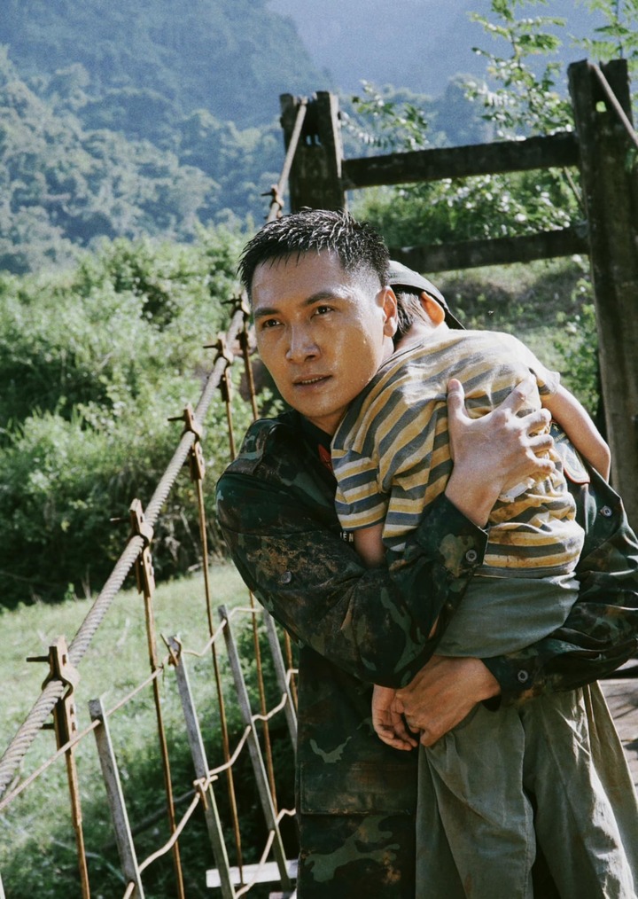 Nam diễn viên vừa giành giải Cánh Diều Vàng, soái ca phim giờ vàng VTV