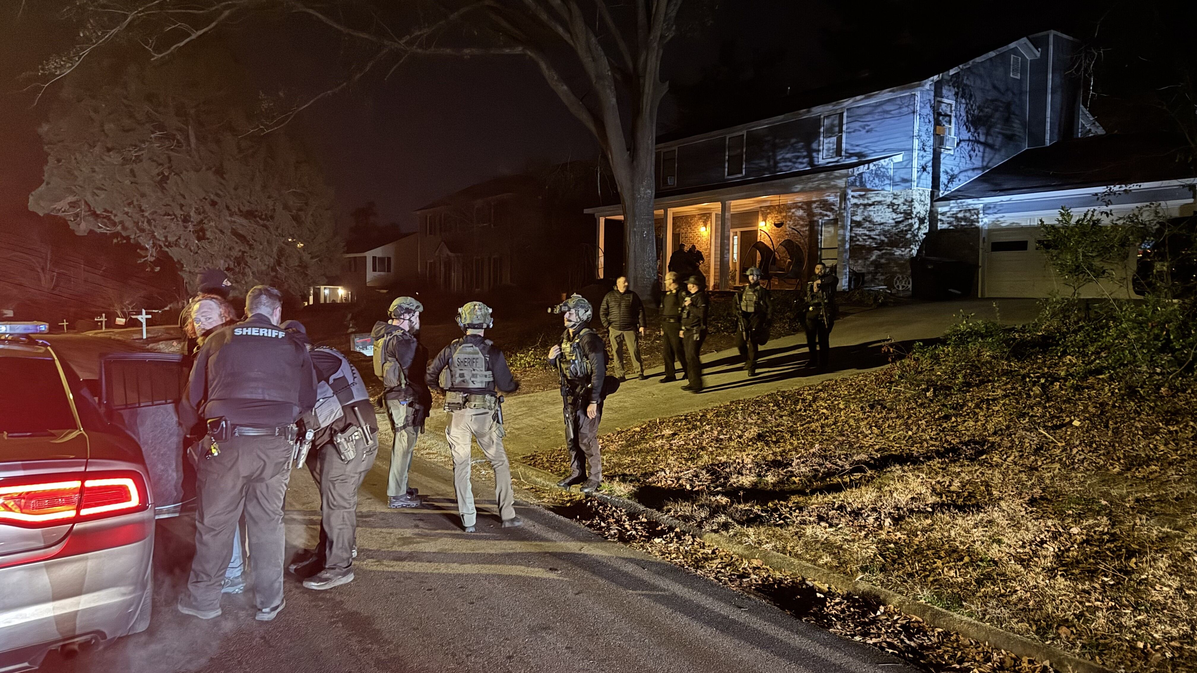 Man accused of threatening deputies, firing shots during standoff