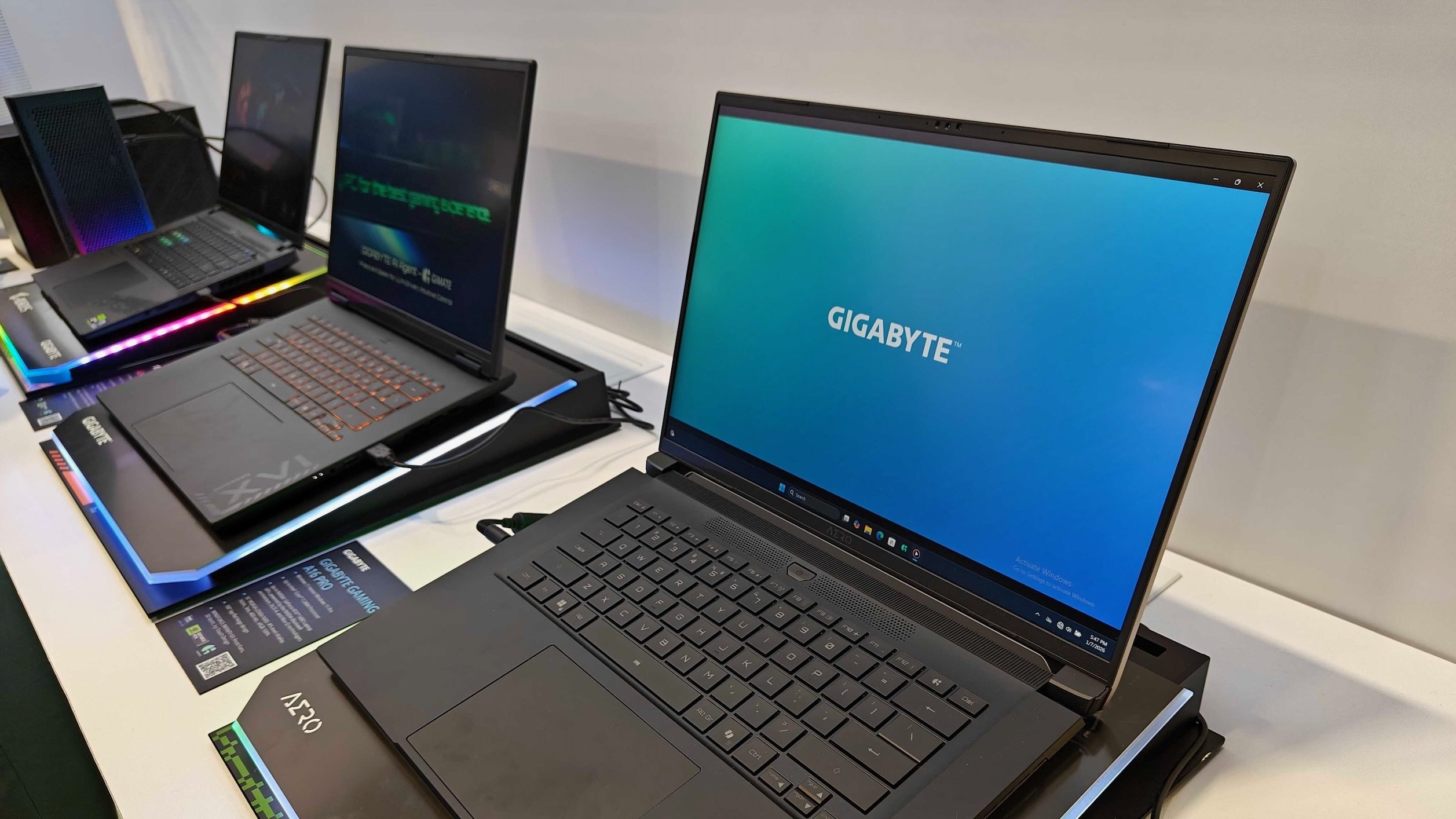 PC shipments surged in Q4. Why that's bad news for laptop shoppers