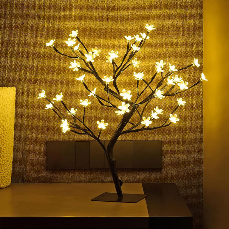 Amazon is selling a 'beautiful' $19 cherry blossom tree lamp that