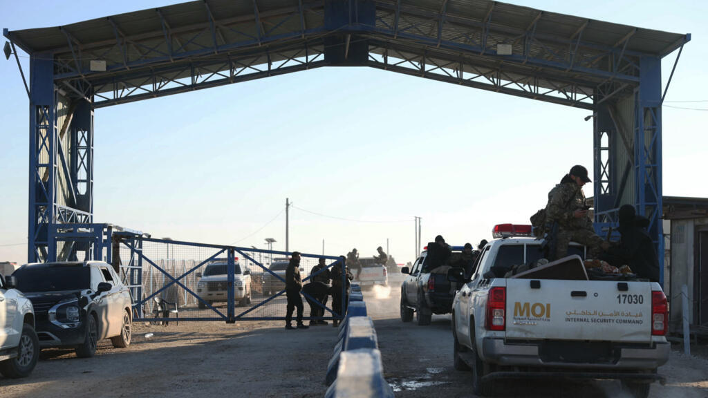 Syria confirms mass escape of suspected Islamic State jihadists ...