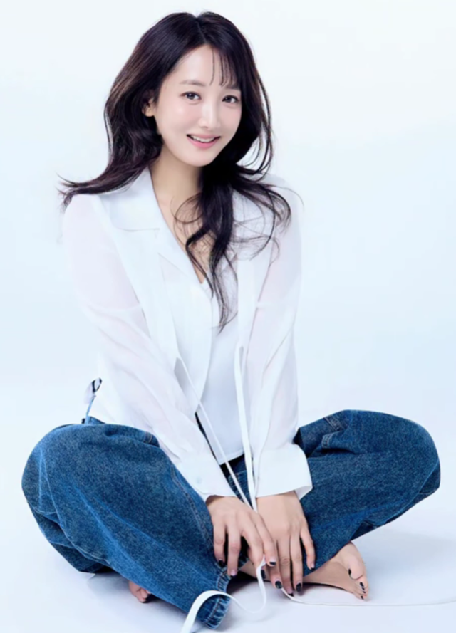 남편 사별 후 장기 파열까지… 배우 사강, 48세에 다시 웃은 이유