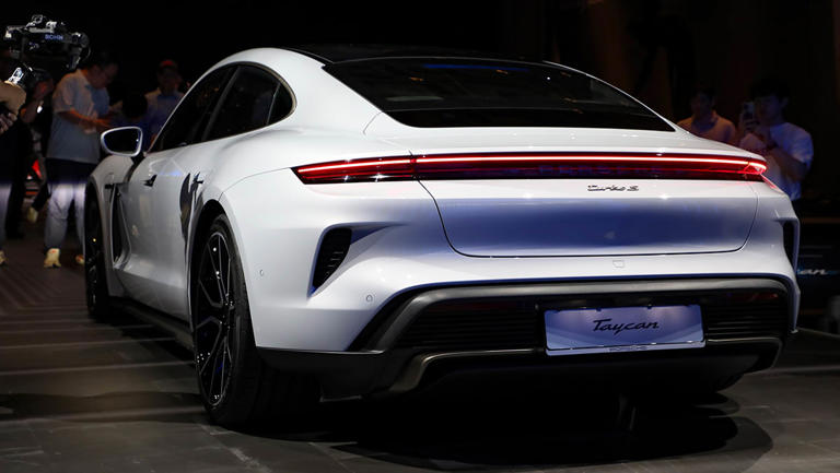 Electric cars are canceled even in EU: Meet the 2028 gasoline monster ...