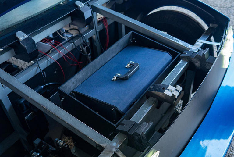 Elektryczny samochód stworzony przez zespół TU/ecomotive