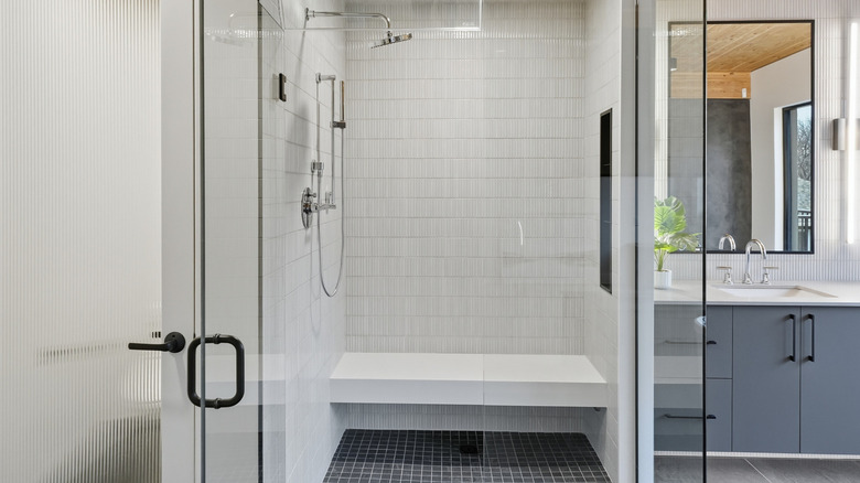 How to determine the best size bench for your shower