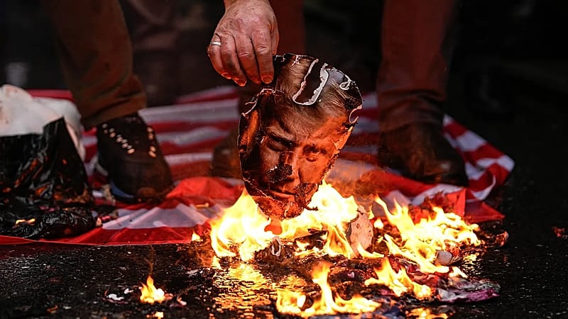 Iran's foreign minister issues most direct threat yet to US as ...