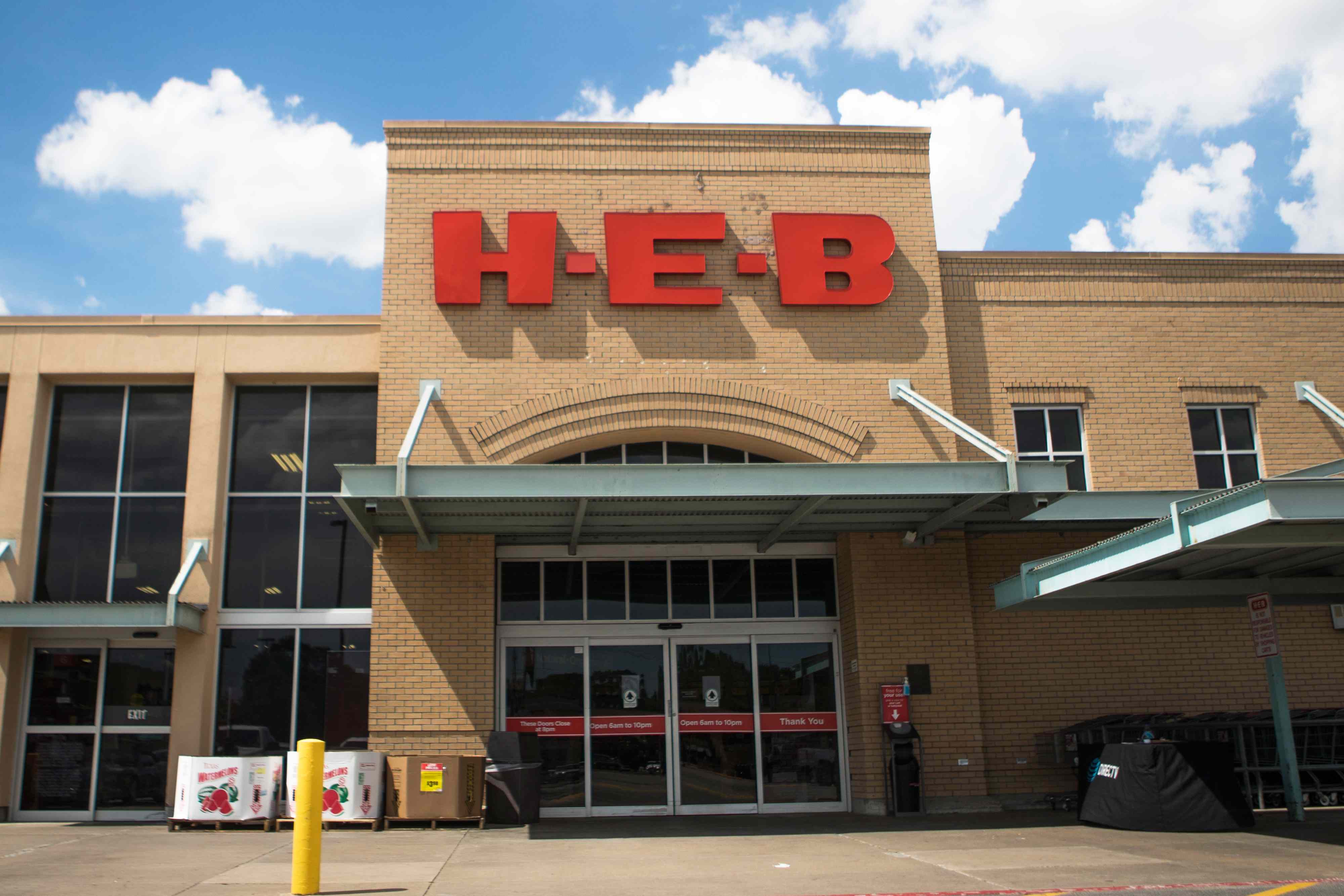 This Texas-based grocery chain is the best in America, according to a ...