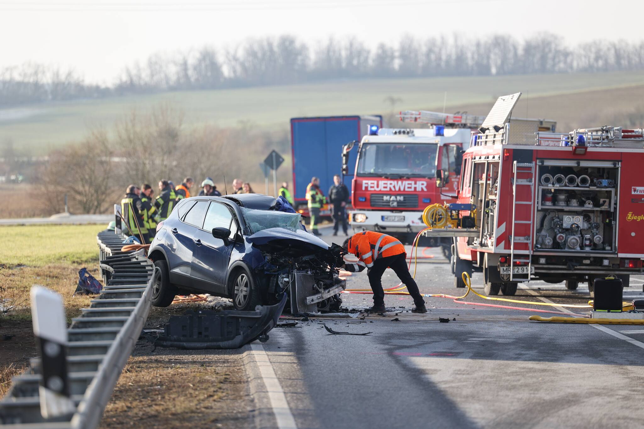 Tödlicher Verkehrsunfall bei Weimar: B255 wieder frei