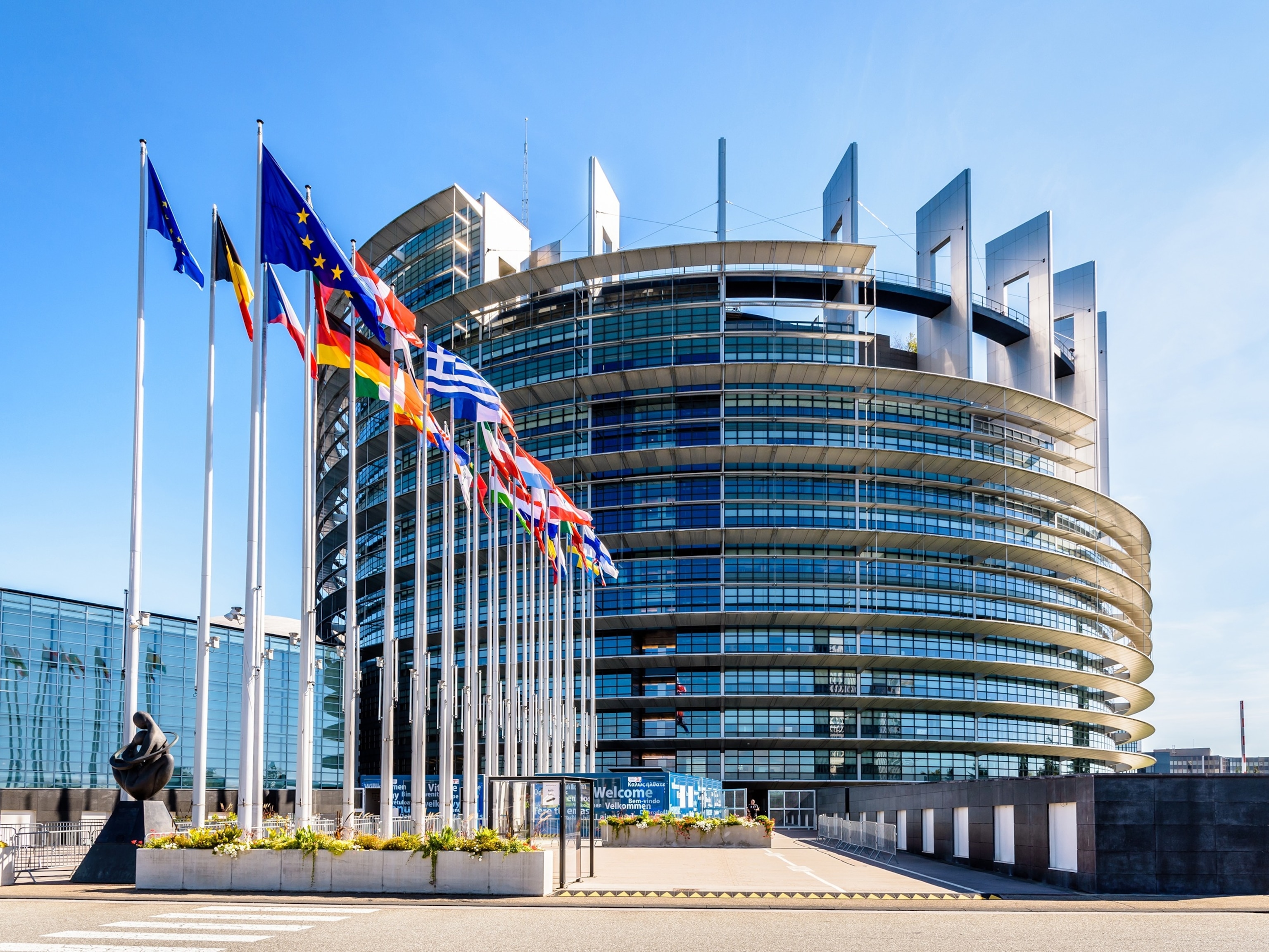 European officials suspend US trade agreement amid tariff dispute over ...