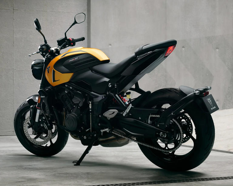 Triumph’s gorgeous, affordable entry-level roadster just got even more ...
