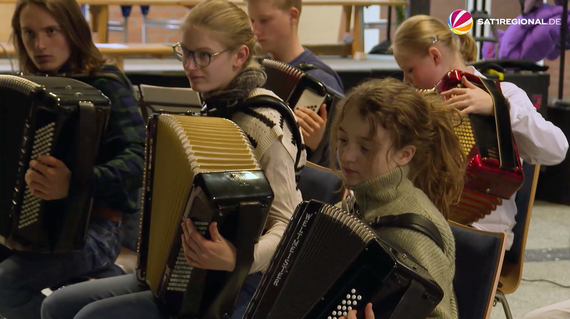 Akkordeon ist Instrument des Jahres: Generationen musizieren gemeinsam ...